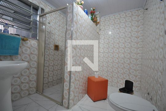 Banheiro 1 de casa à venda com 5 quartos, 220m² em Vila Medeiros, São Paulo