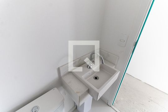 Lavabo de apartamento à venda com 3 quartos, 74m² em Vila Nair, São Paulo