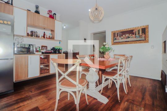 Cozinha de casa à venda com 4 quartos, 184m² em Vila Ipiranga, Porto Alegre