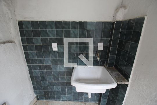 Área de Serviço de casa para alugar com 1 quarto, 40m² em Vila Mirante, São Paulo