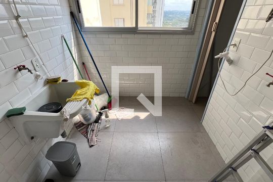 Área de Serviço de apartamento à venda com 3 quartos, 70m² em Vila Madalena, São Paulo