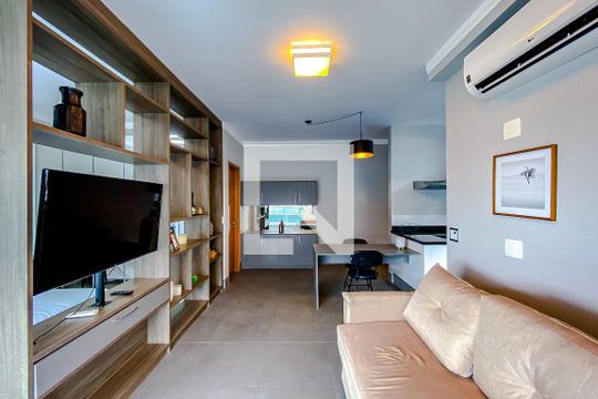 Sala de kitnet/studio à venda com 1 quarto, 55m² em Vila Regente Feijó, São Paulo