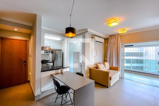 Sala de kitnet/studio à venda com 1 quarto, 55m² em Vila Regente Feijó, São Paulo