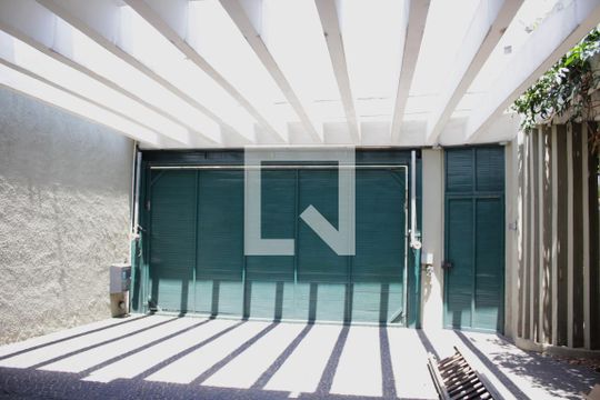 Garagem de casa à venda com 3 quartos, 438m² em Vila Formosa, São Paulo