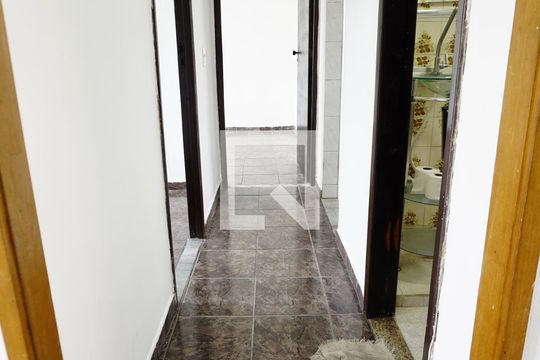 Circulação de apartamento à venda com 2 quartos, 54m² em Taquara, Rio de Janeiro
