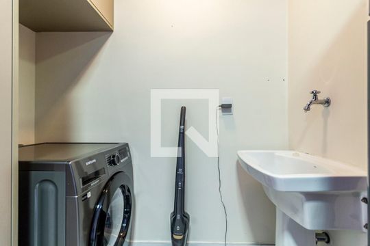Área de Serviço de apartamento para alugar com 1 quarto, 45m² em Pinheiros, São Paulo