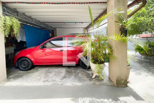 Garagem de casa à venda com 3 quartos, 300m² em Vila Dusi, São Bernardo do Campo