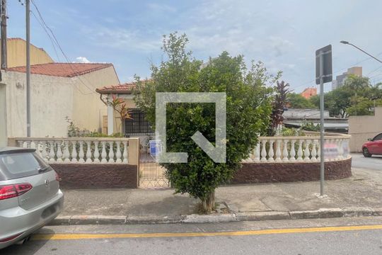 Fachada de casa à venda com 3 quartos, 300m² em Vila Dusi, São Bernardo do Campo