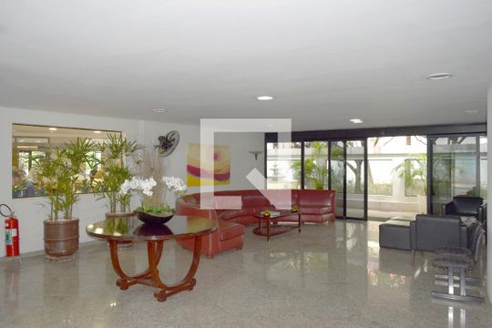 Hall de entrada de apartamento para alugar com 1 quarto, 47m² em Vila Mariana, São Paulo