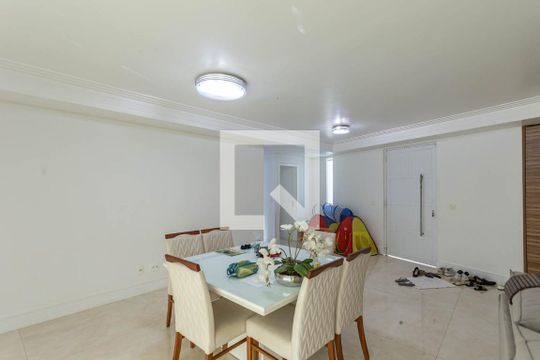 Sala de casa à venda com 3 quartos, 400m² em Jardim da Saúde, São Paulo