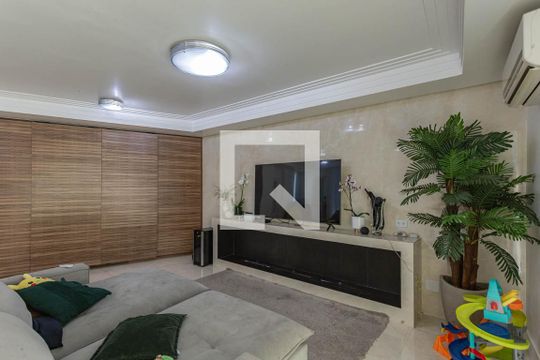 Sala de casa à venda com 3 quartos, 400m² em Jardim da Saúde, São Paulo