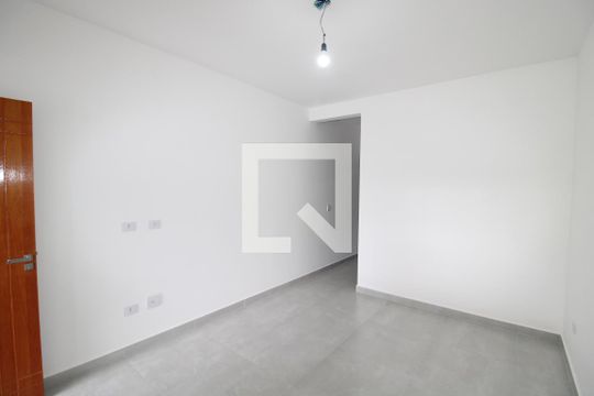 Sala de casa à venda com 3 quartos, 105m² em Vila Vitorio Mazzei, São Paulo