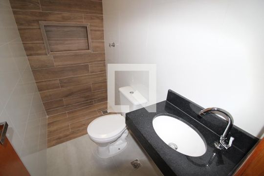 Banheiro de casa à venda com 3 quartos, 105m² em Vila Vitorio Mazzei, São Paulo