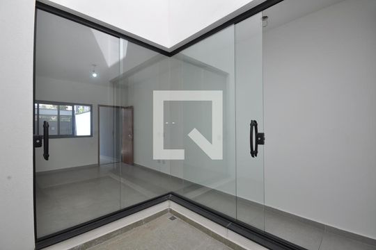 Jardim de Inverno de casa à venda com 3 quartos, 119m² em Vila Mazzei, São Paulo