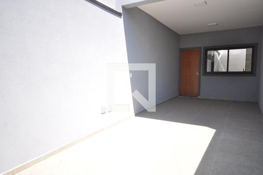 Garagem de casa à venda com 3 quartos, 119m² em Vila Mazzei, São Paulo