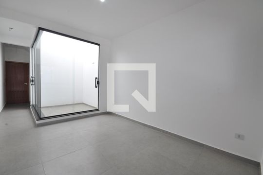 Sala de casa à venda com 3 quartos, 119m² em Vila Mazzei, São Paulo