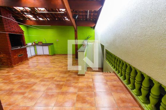 Área Gourmet de casa à venda com 3 quartos, 180m² em Limoeiro, São Paulo