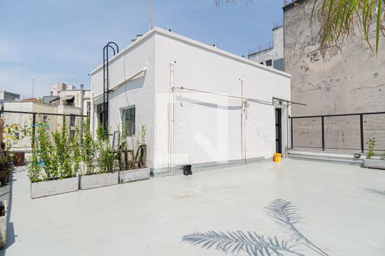 Área comum - Terraço de kitnet/studio para alugar com 1 quarto, 20m² em República, São Paulo