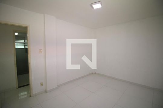 Quarto 1 de apartamento à venda com 2 quartos, 70m² em Irajá, Rio de Janeiro