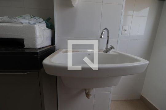 Cozinha/Área de serviço de apartamento para alugar com 3 quartos, 72m² em Ribeirânia, Ribeirão Preto