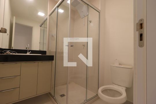 Banheiro da Suíte de apartamento para alugar com 3 quartos, 72m² em Ribeirânia, Ribeirão Preto