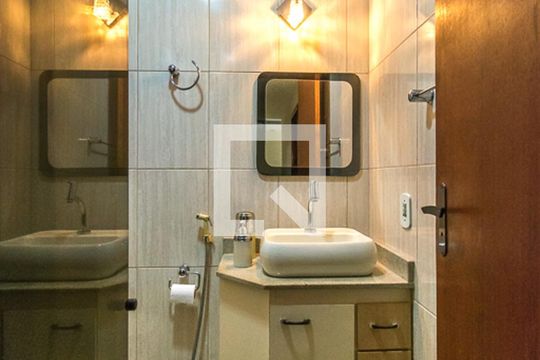 Banheiro de apartamento à venda com 2 quartos, 98m² em Irajá, Rio de Janeiro