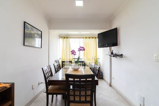 Sala de Estar de apartamento à venda com 2 quartos, 226m² em Parada Inglesa, São Paulo