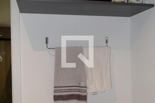Banheiro de kitnet/studio à venda com 1 quarto, 22m² em Jardim Paulista, São Paulo