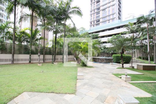 Área comum de apartamento para alugar com 3 quartos, 286m² em Jardim Fonte do Morumbi, São Paulo