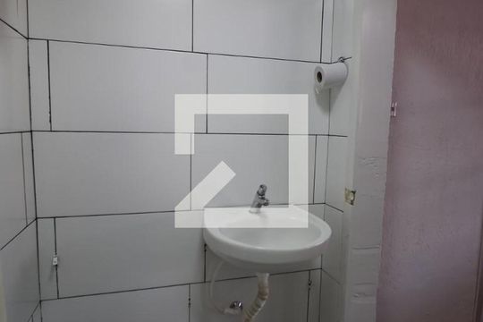 Banheiro de casa para alugar com 1 quarto, 100m² em Harmonia, Canoas