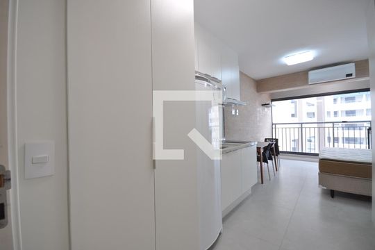 Cozinha de apartamento à venda com 1 quarto, 28m² em Tucuruvi, São Paulo