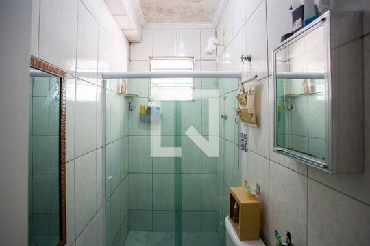 Banheiro da Suíte de casa à venda com 3 quartos, 158m² em Casa Grande, Diadema