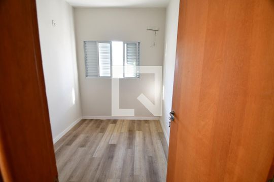 Quarto 1 de casa de condomínio para alugar com 3 quartos, 96m² em Loteamento Alphaville Campinas, Campinas
