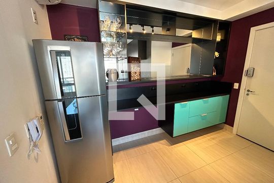 Sala/Cozinha de apartamento à venda com 1 quarto, 36m² em Barra Funda, São Paulo