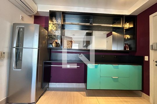 Sala/Cozinha de apartamento à venda com 1 quarto, 36m² em Barra Funda, São Paulo