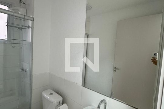 Banheiro de apartamento à venda com 2 quartos, 55m² em Jk, Contagem
