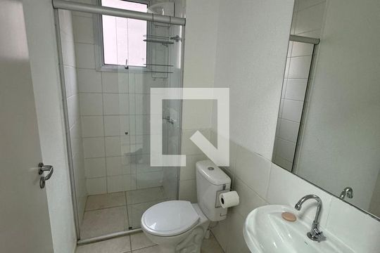 Banheiro  de apartamento à venda com 2 quartos, 55m² em Jk, Contagem