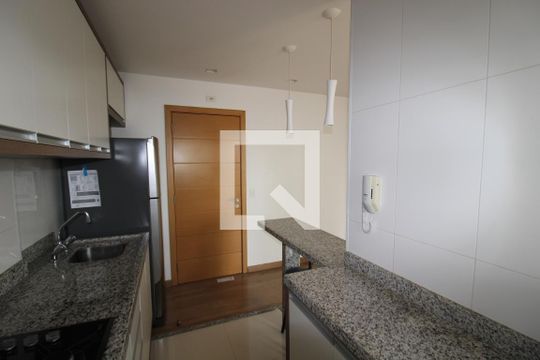 Cozinha de apartamento para alugar com 1 quarto, 45m² em Santana, São Paulo