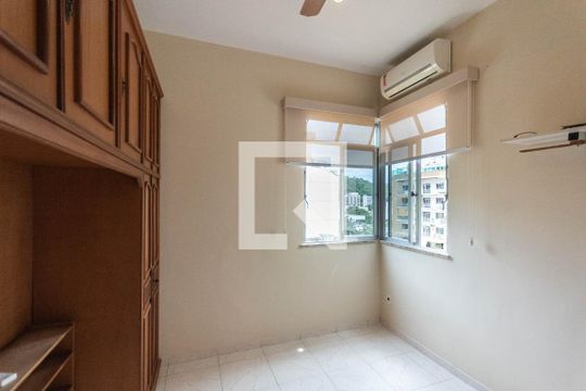 Quarto de apartamento para alugar com 1 quarto, 38m² em Grajaú, Rio de Janeiro