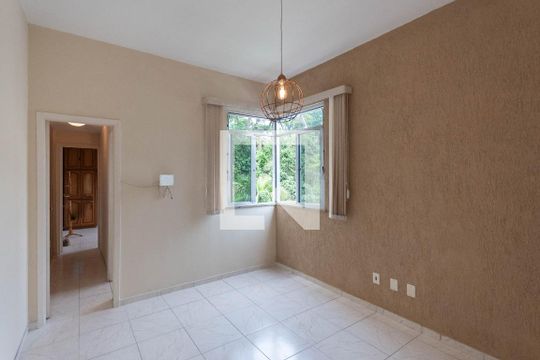 Apartamento para alugar com 1 quarto, 38m² em Grajaú, Rio de Janeiro