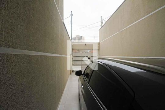 Garagem de casa à venda com 3 quartos, 115m² em Parque Independencia, São Paulo