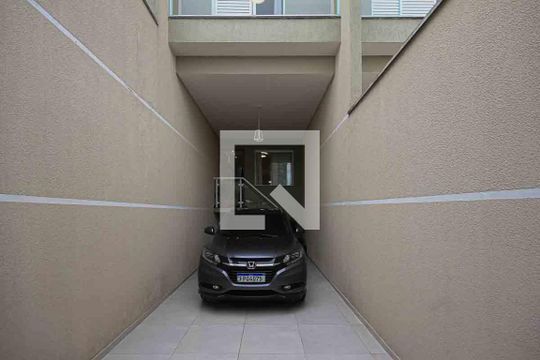 Garagem de casa à venda com 3 quartos, 115m² em Parque Independencia, São Paulo