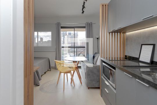 Kitnet/Studio à venda com 1 quarto, 27m² em Jardim das Acacias, São Paulo