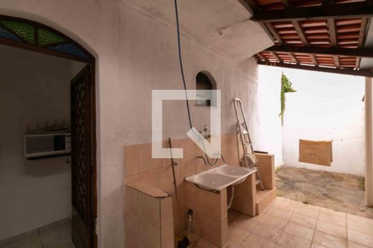 Área de Serviço de casa para alugar com 3 quartos, 181m² em Ouro Preto, Belo Horizonte