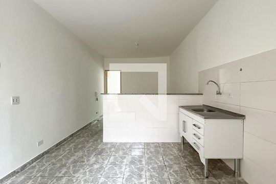 Cozinha de apartamento para alugar com 1 quarto, 40m² em Nossa Senhora do O, São Paulo