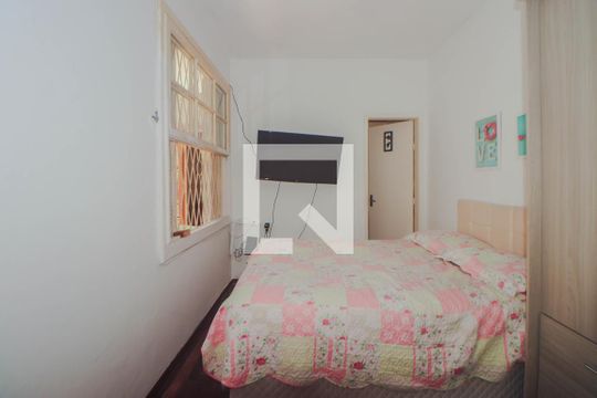 Suíte de apartamento para alugar com 1 quarto, 59m² em Auxiliadora , Porto Alegre