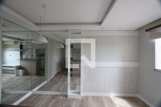 Sala de apartamento à venda com 2 quartos, 50m² em Mato Grande, Canoas