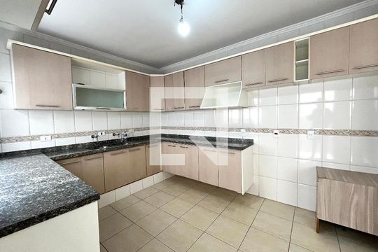 Cozinha de casa à venda com 5 quartos, 200m² em Campo Belo, São Paulo