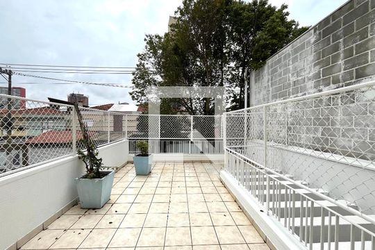 Varanda de casa à venda com 5 quartos, 200m² em Campo Belo, São Paulo