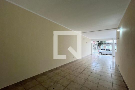 Garagem de casa à venda com 5 quartos, 200m² em Campo Belo, São Paulo